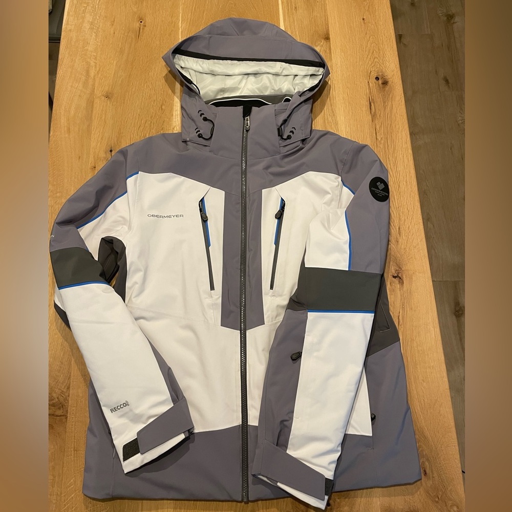 Obermeyer Charger Jacket in “Fog” (Sz Medium)